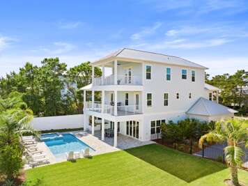 Hilltop Haven | Large Yard, Pool, Spa & Golf Cart