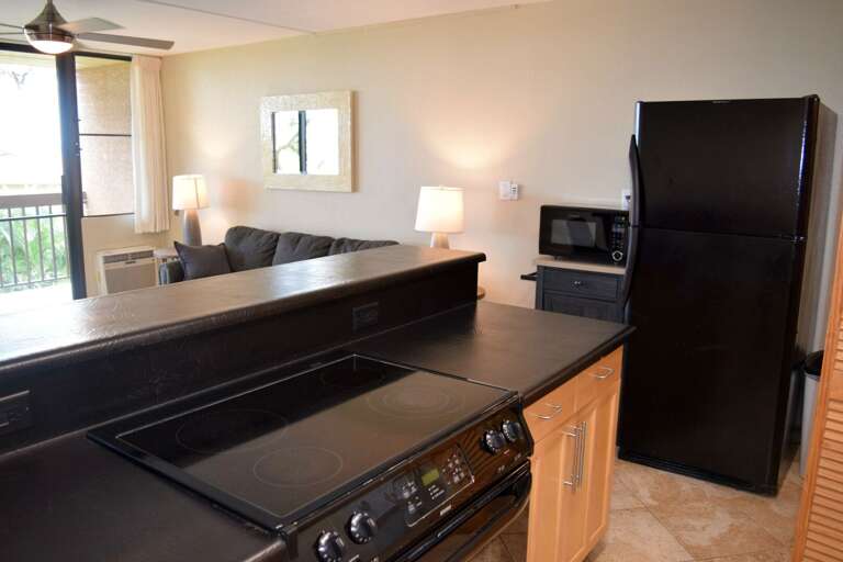 Ktichen with full size appliances