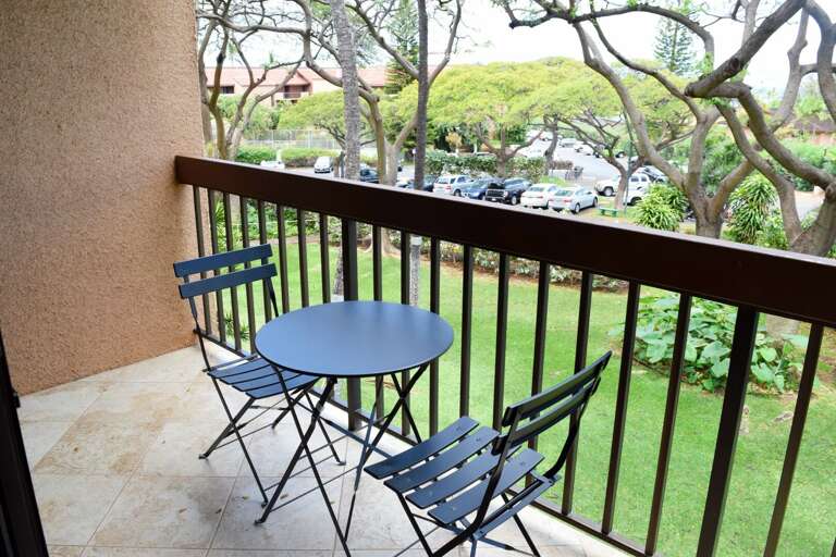 Private lanai with seating for 2