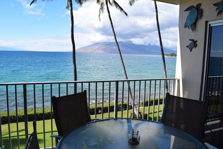 Stunning view of the West Maui Mountains Stunning view of the West Maui Mountains