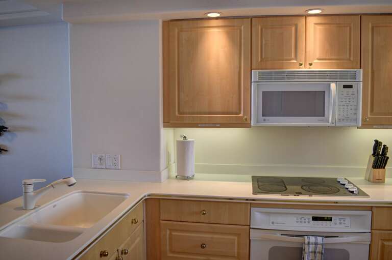 Kitchen with full size appliances