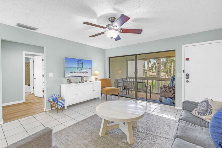 2BR- 6717 2BR- 6717