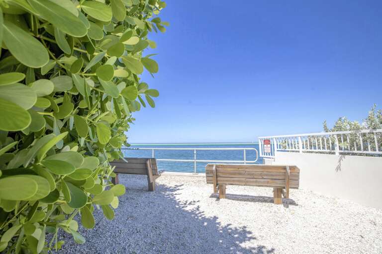 Amazing water views and fishing 100-steps away, Siesta Key 3BR Amazing water views and fishing 100-steps away, Siesta Key 3BR