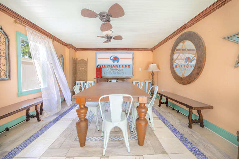 Alfresco dining (shared), Siesta Key Village 3BR Alfresco dining (shared), Siesta Key Village 3BR