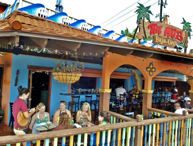 The HUB just 2-min walk, Siesta Key 3BR The HUB just 2-min walk, Siesta Key 3BR