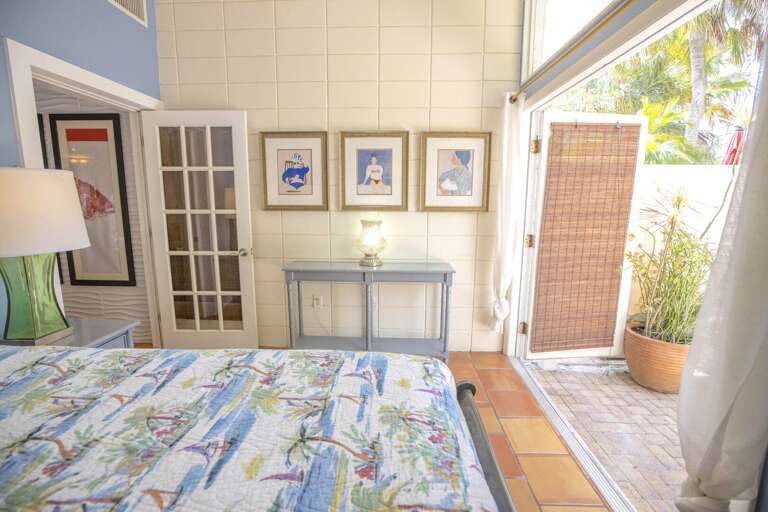 Gertrude's Village House 3BR with private gate into Siesta Key Village Gertrude's Village House 3BR with private gate into Siesta Key Village