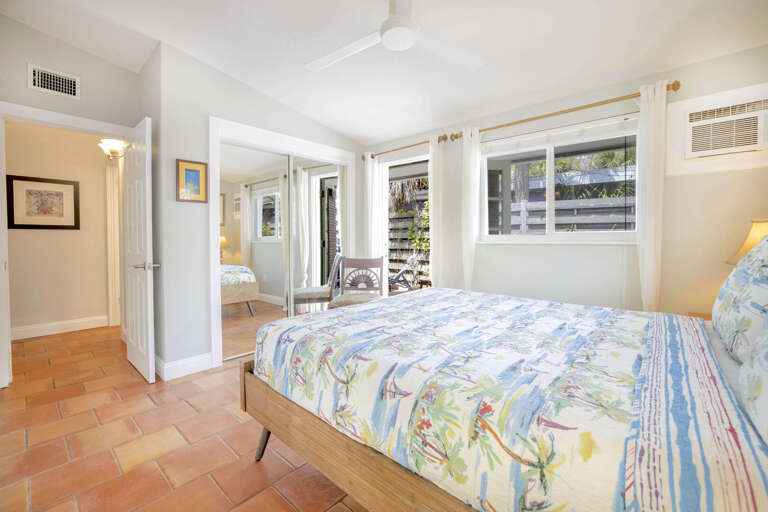 Queen bedroom with en-suite bath and patio, Siesta Key Village 3BR Queen bedroom with en-suite bath and patio, Siesta Key Village 3BR