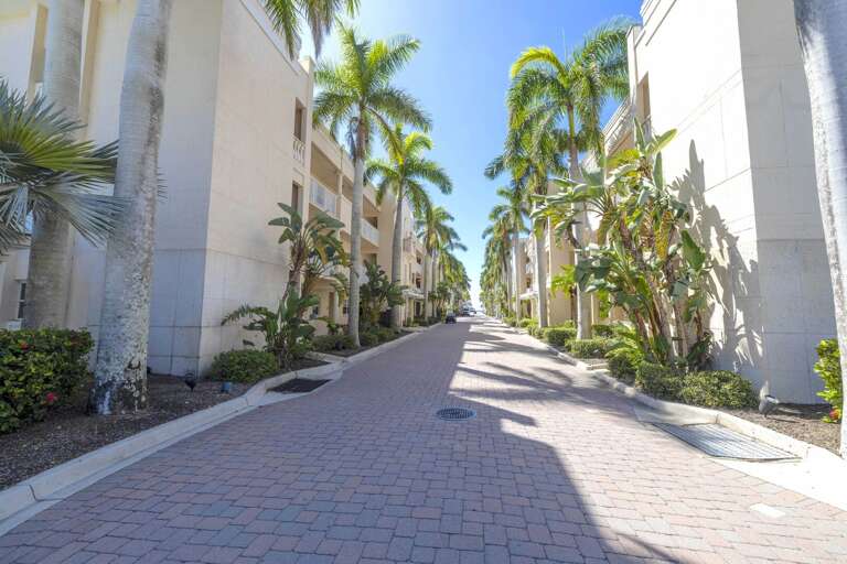 Siesta Key beach walk 6-min, Siesta Key 3BR Siesta Key beach walk 6-min, Siesta Key 3BR