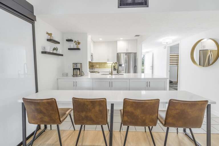 Dining Island, Siesta Key 3BR Dining Island, Siesta Key 3BR