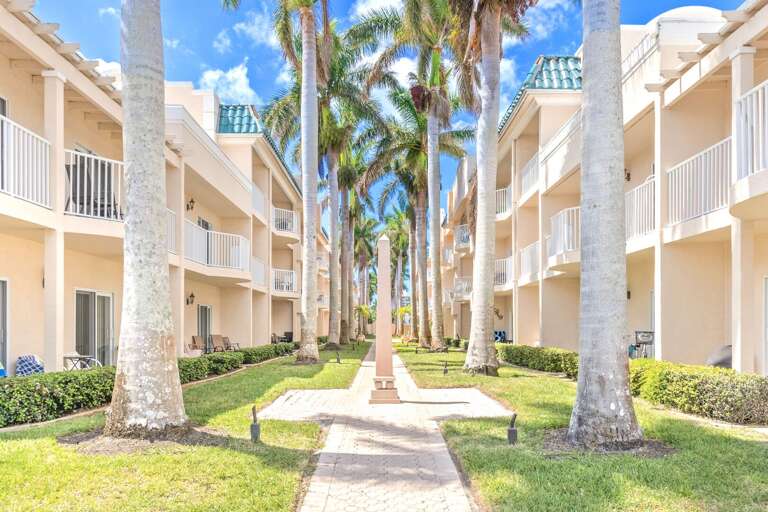 The Kingfisher with bay-views, Siesta Key 3BR The Kingfisher with bay-views, Siesta Key 3BR