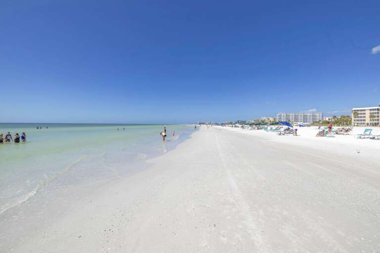 Private Siesta Key beach 6-min walk with free chaises, Siesta Key 3BR Private Siesta Key beach 6-min walk with free chaises, Siesta Key 3BR