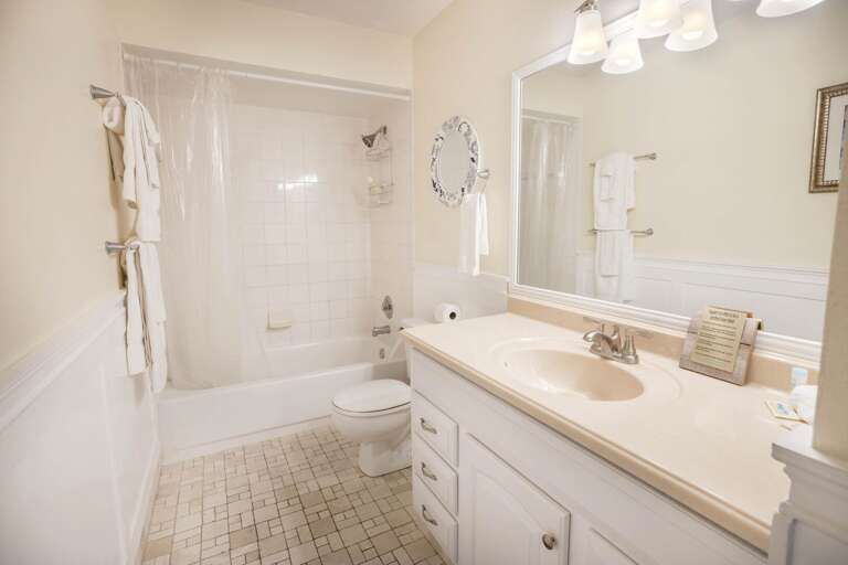Four full baths with shower tubs, Siesta Key Village 6BR