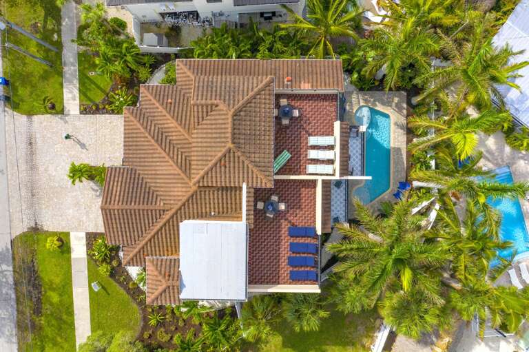 Large 6800sqft, terraces, roof-decks, private pool and 10-baths - Siesta Key Village 8BR