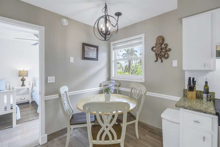 Breakfast Table, Siesta Key 2BR Breakfast Table, Siesta Key 2BR