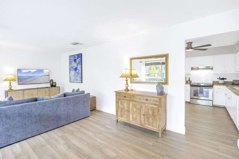 The Coral Cabanas, Casual and comfy living space, Siesta Key 2BR The Coral Cabanas, Casual and comfy living space, Siesta Key 2BR