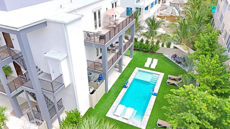 Resort pool & putting green in Siesta Key.