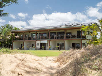 Aloha Aku Hula2 Suite – Experience Beachfront Bliss