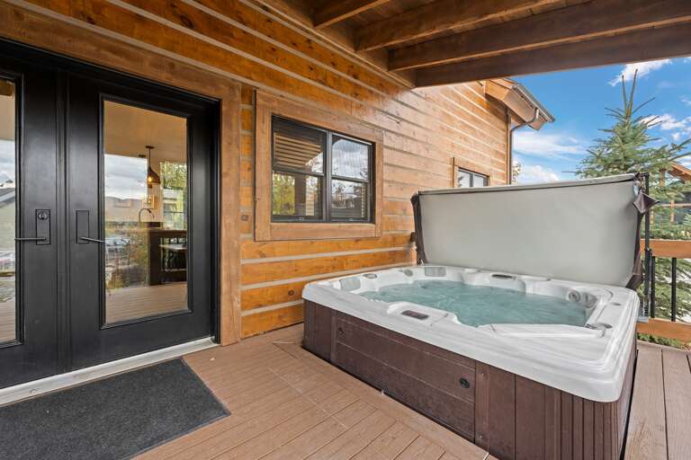 Private Jacuzzi Private Jacuzzi