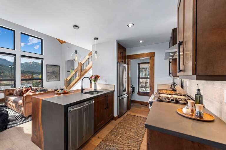 Fully equipped kitchen