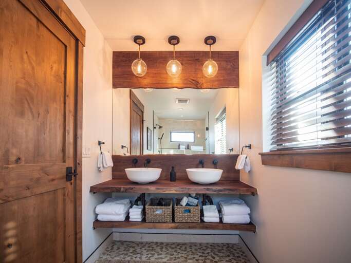 Main Floor Master Bathroom