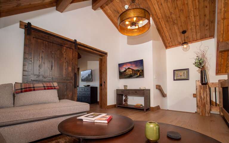 Loft area with 50 inch smart TV Loft area with 50 inch smart TV