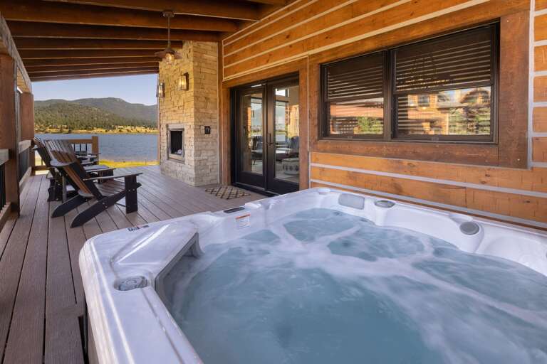 Private hot tub