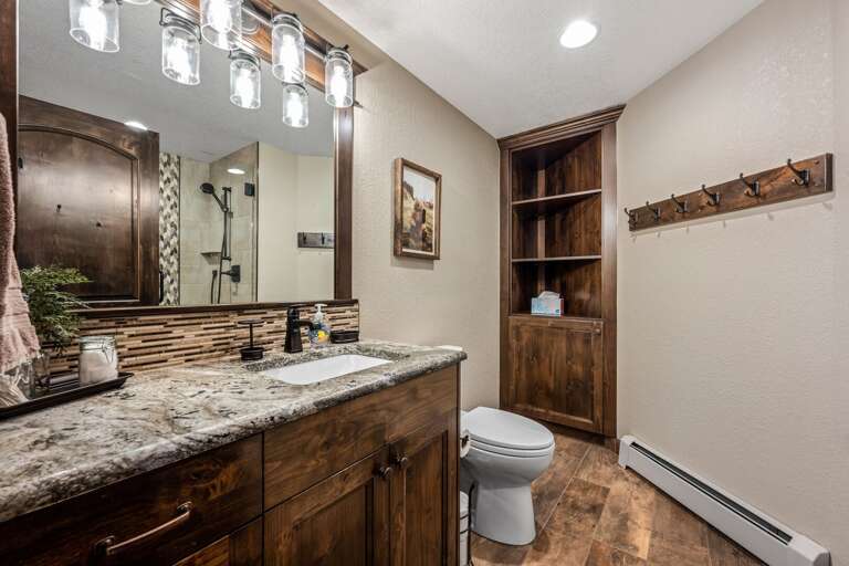 Lower Bathroom Lower Bathroom