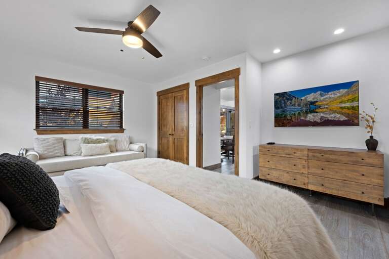 Main level master bedroom with attached private bathroom and 50 inch smart TV Main level master bedroom with attached private bathroom and 50 inch smart TV