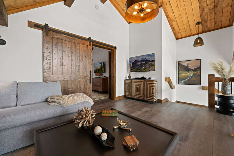 Loft area with 50 inch smart TV