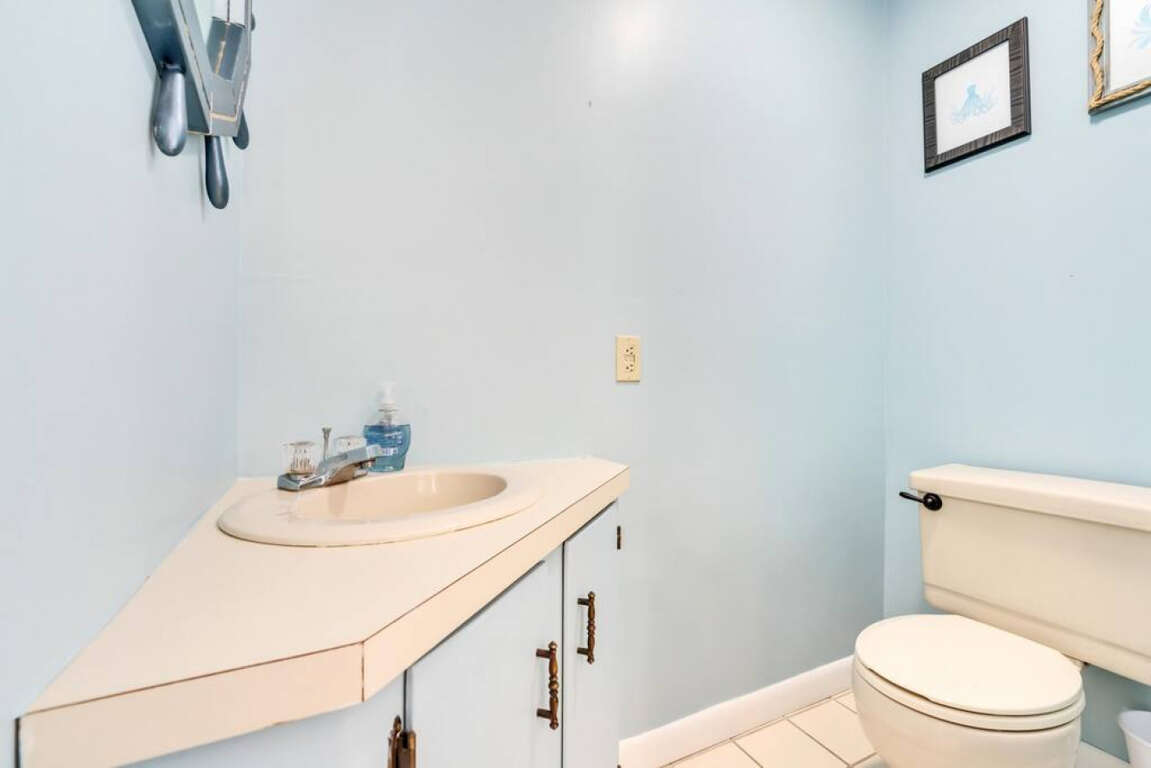 Serene 2BR Condo in York Beach Maine with Amenities Sleeps 8 (169854