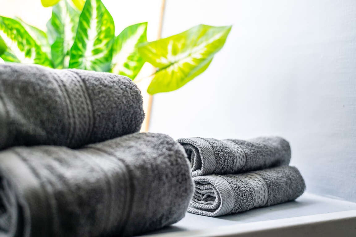 ThreeBedroom Apartment ShortTerm Vacation Rentals in Ellsworth, ME