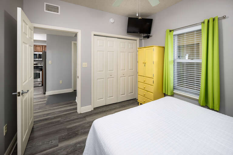 Second bedroom with TV