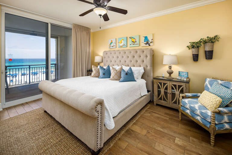 Master bedroom with king size bed and private bathroom Master bedroom with king size bed and private bathroom