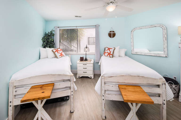 Second bedroom with two twin size beds