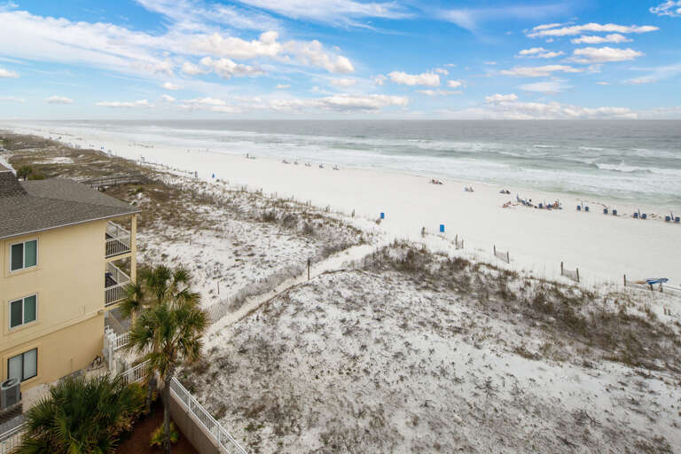 Views of the beach access from unit 601