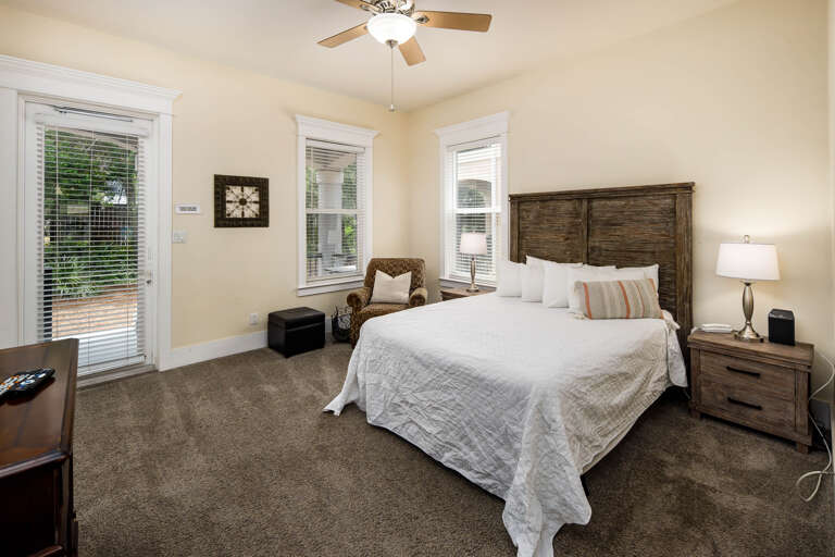 First floor bedroom with queen size bed