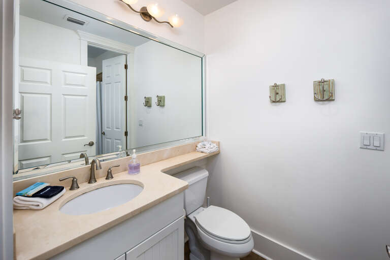 First floor bathroom First floor bathroom