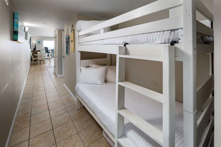 Bunk bed cove (Two twin size beds)