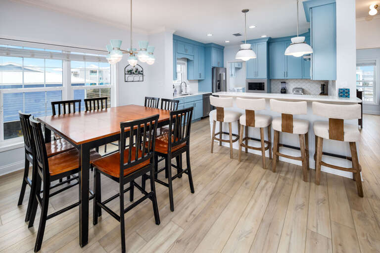 Kitchen/Dining area with breakfast bar on first level Kitchen/Dining area with breakfast bar on first level