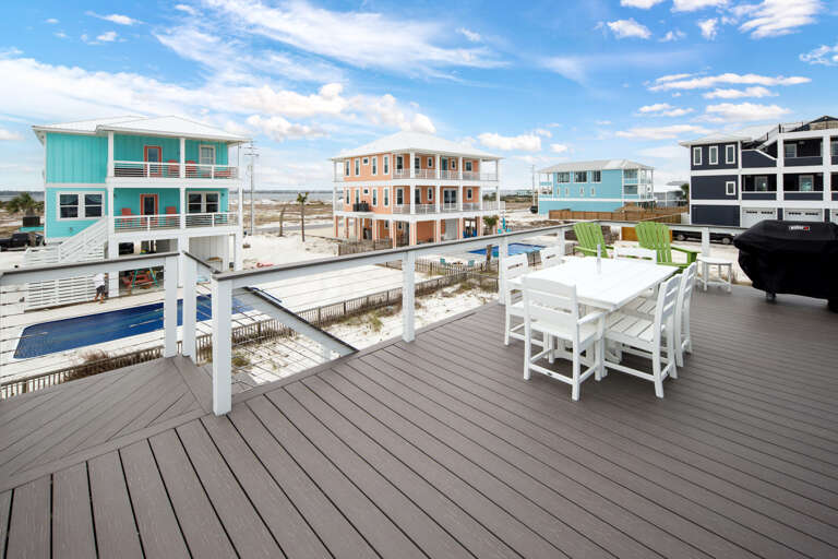 First level back balcony deck with dining area