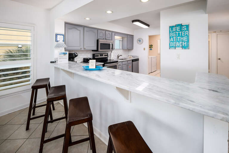 The breakfast bar is the perfect place for a casual meal The breakfast bar is the perfect place for a casual meal