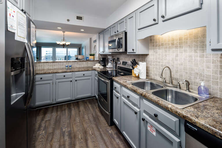 Enjoy cooking as a family in this spacious kitchen Enjoy cooking as a family in this spacious kitchen