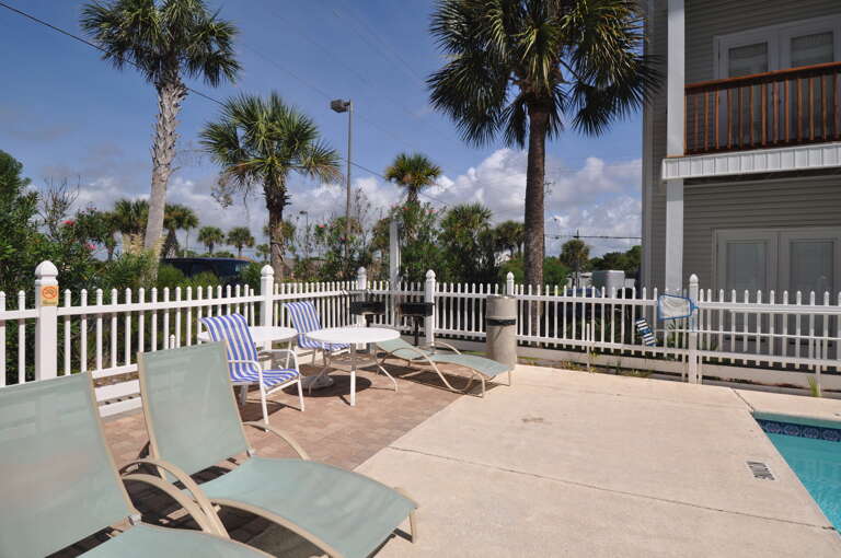 Sunset Cottages grilling area Sunset Cottages grilling area