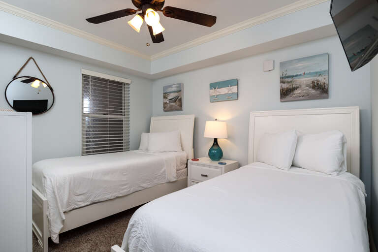 Third bedroom with two twin size beds