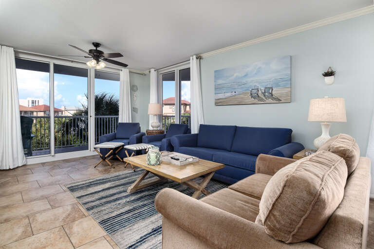 Living room with queen size sleeper sofa