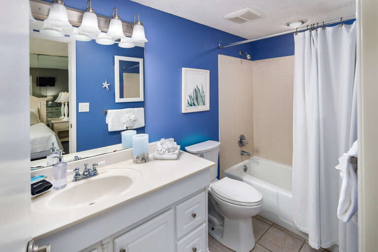 Second full size bathroom with shower/tub combo