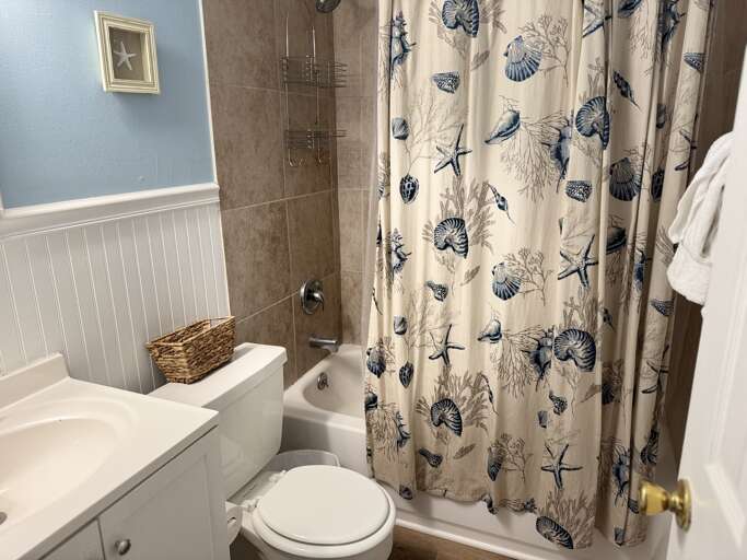 Bathroom  with tub/ shower combo
