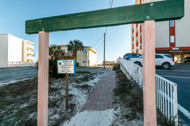 Follow the access way to the Gulf of Mexico