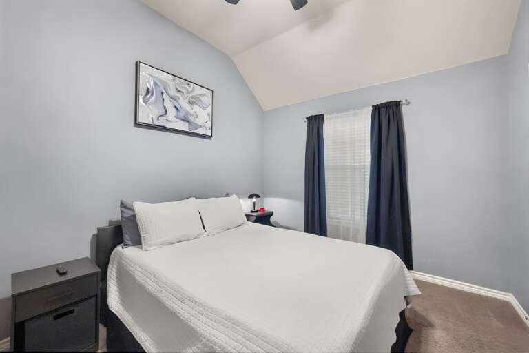 28-1705 Fairfax Drive_6868.jpg