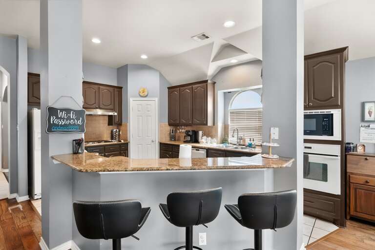 15-1705 Fairfax Drive_6773.jpg